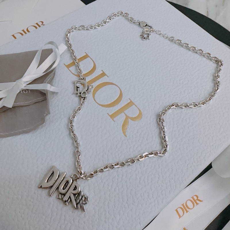chr1st1an D10r necklaces